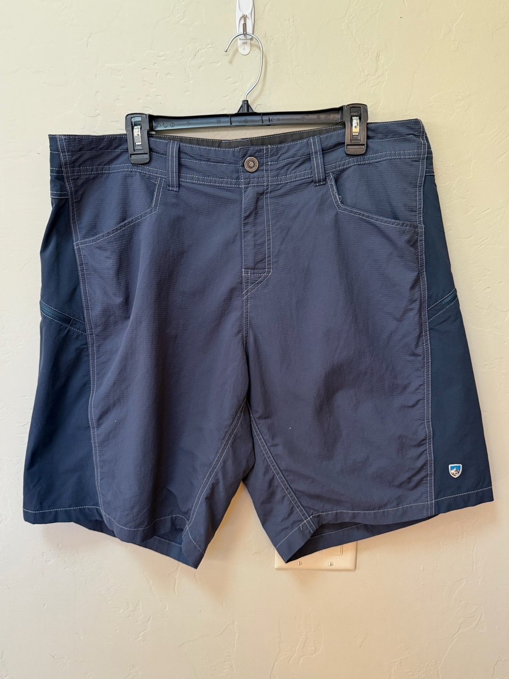 Kuhl 100% Nylon Hiking Fishing Shorts Men’s Size 38 Navy Blue Pockets